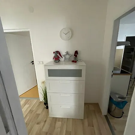 Appartement Ivona 2 *